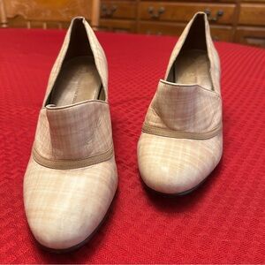 Schuler & Sons Pink White Leather Pumps Vintage Philadelphia Size 9 B Block Heel